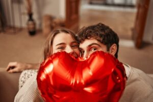 How to Meet Interesting Singles Online for Dating