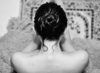 How to Buy Naked Womens Photos Magazine