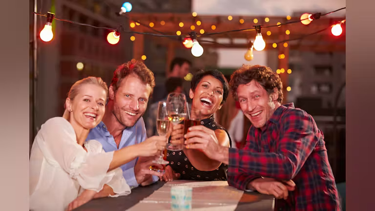 How to Stay Positive in Senior Dating: A Comprehensive Guide